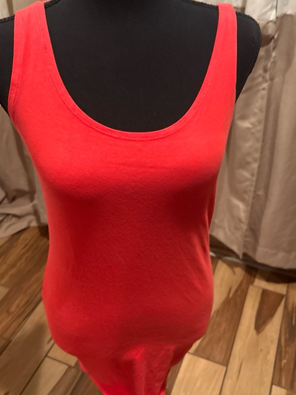 Women's Scoop Neck dress-Red.